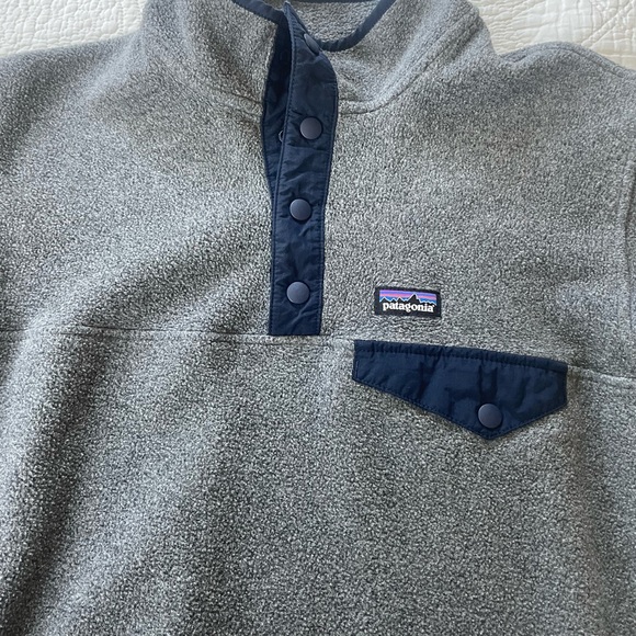 NEW Patagonia kids Large pull over half button sweater - Picture 2 of 7